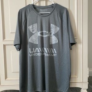 grey under armour dri-fit shirt!